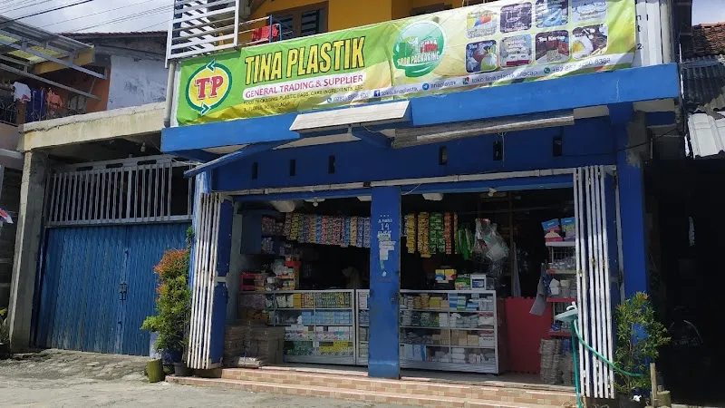 Plastik Berkualitas, Hidup Lebih Mudah di Cilacap